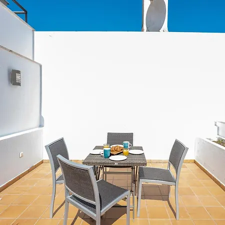 Great 3 Bedroom With Terrace In Golden Mile Apartment Marbella