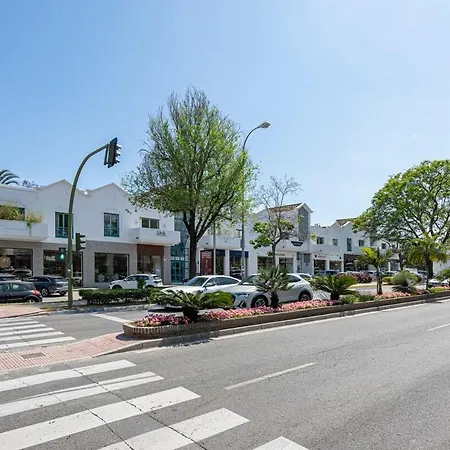 Great 3 Bedroom With Terrace In Golden Mile Apartment *